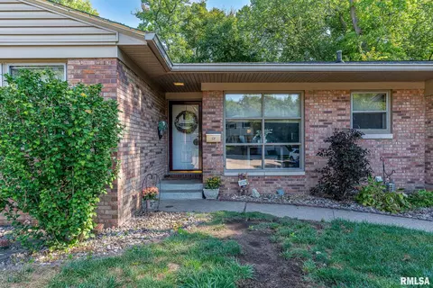 3205 11th Avenue A, Moline, IL 61265 photo 2