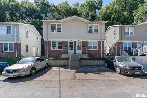 745 18th Ave, East Moline, IL 61244