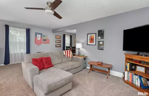 5110 34th Ave, Moline, IL 61265 photo 9