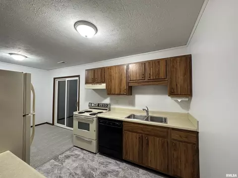 1822 53rd St, Moline, IL 61265 photo 2