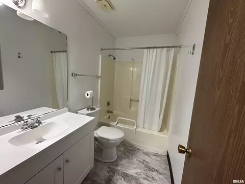 1822 53rd St, Moline, IL 61265 photo 5