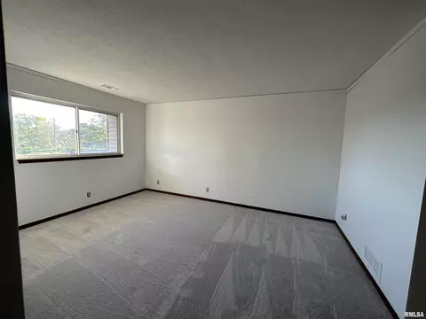 1822 53rd St, Moline, IL 61265 photo 8