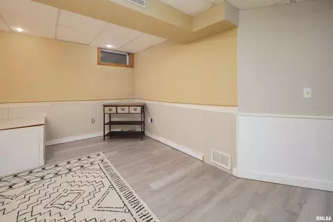 3605 38th St, Moline, IL 61265 photo 31