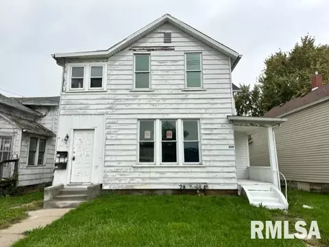 206 N 3rd St, Clinton, IA 52732
