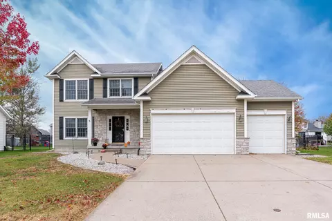 1640 Green Bay Ct, Davenport, IA 52804