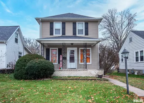 2384 28th St, Moline, IL 61265 photo 1