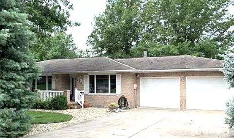 520 NW 8th Ave, Galva, IL 61434