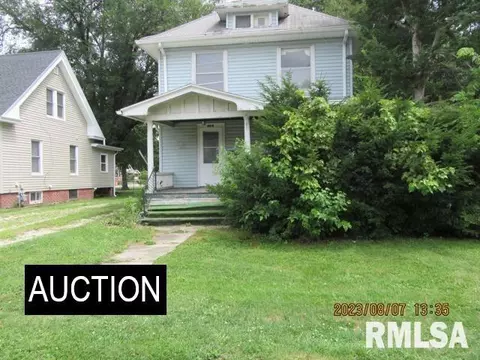 1181 Willard St, Galesburg, IL 61401
