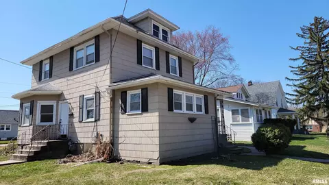 1101 29th St, Moline, IL 61265 photo 2