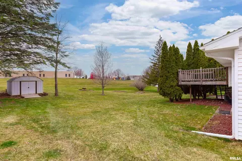 4 Hillcrest Ct, Eldridge, IA 52748 photo 36
