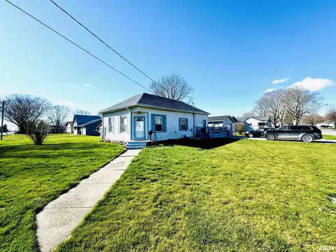 701 W Main St, Aledo, IL 61231