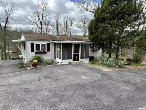 1515 Lake Shore Dr S Dr, Goreville, IL 62939