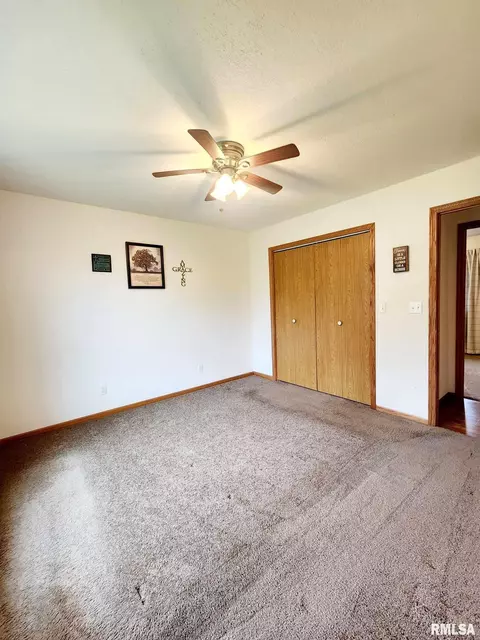 607 N St, Augusta, IL 62311 photo 10