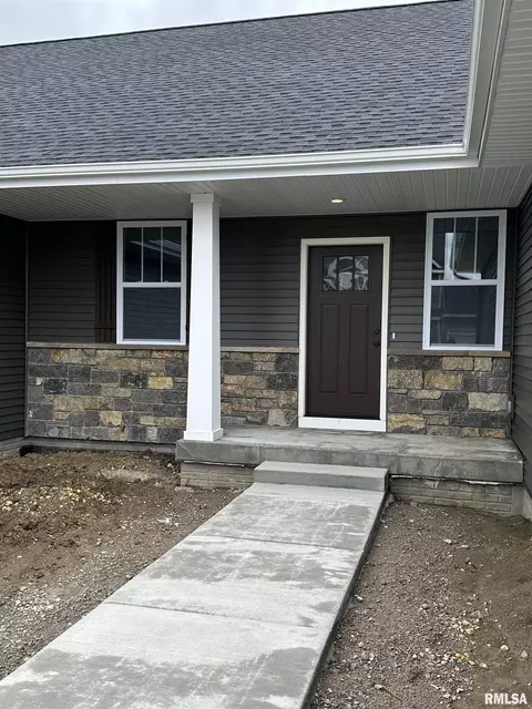 6987 Genesis Way, Bettendorf, IA 52722