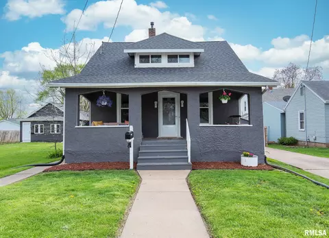 1411 E High St, Davenport, IA 52803