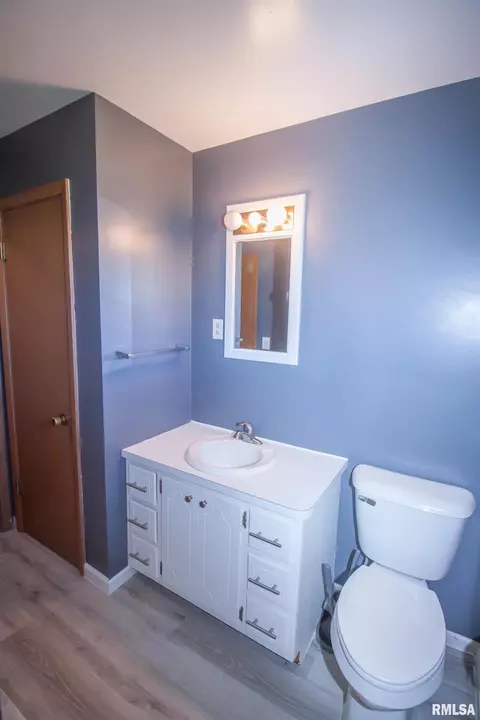1003 Sunset Dr, Viola, IL 61486 photo 14
