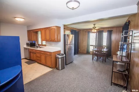1003 Sunset Dr, Viola, IL 61486 photo 8