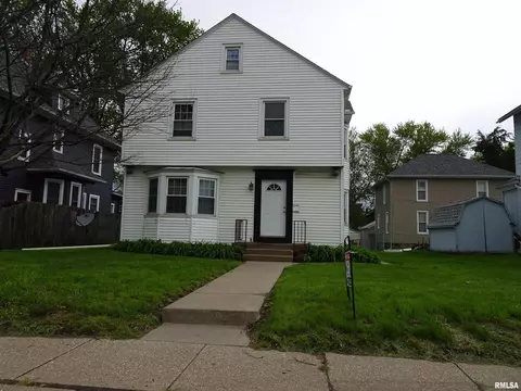 2525 6th Ave, Moline, IL 61265