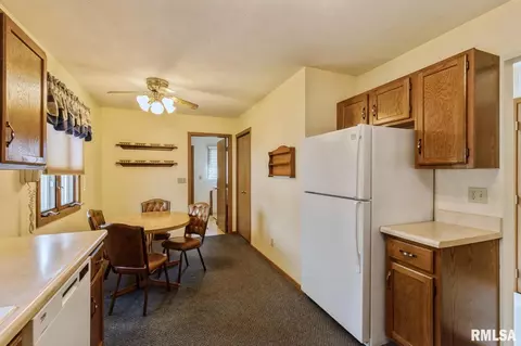 4219 26th Ave, Moline, IL 61265 photo 8