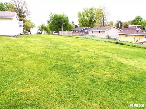 517 E 7th St, Tipton, IA 52772 photo 16