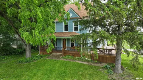 1310 Main St, Clinton, IA 52732
