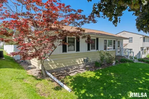 354 N 29th Ave, Clinton, IA 52732 photo 3