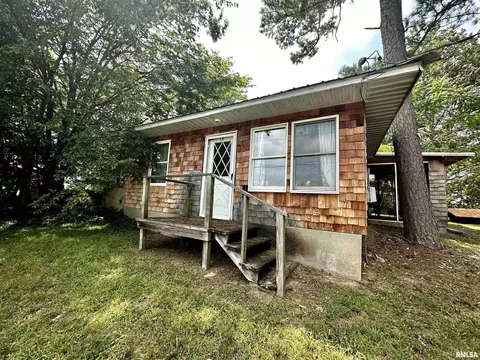 221 Vince Ashley Dr, Harrisburg, IL 62946