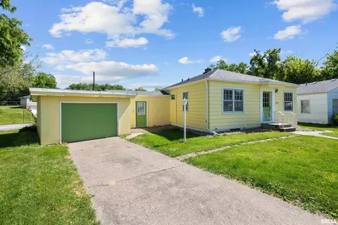 2525 32nd Ave, Rock Island, IL 61201