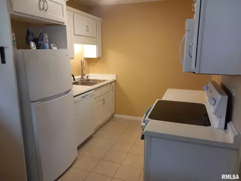 1814 53rd St, Moline, IL 61265 photo 7
