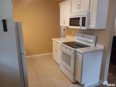 1814 53rd St, Moline, IL 61265 photo 6