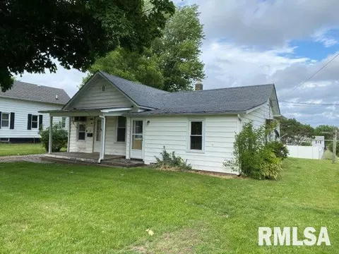 1304 SE 2nd Avenue A, Aledo, IL 61231
