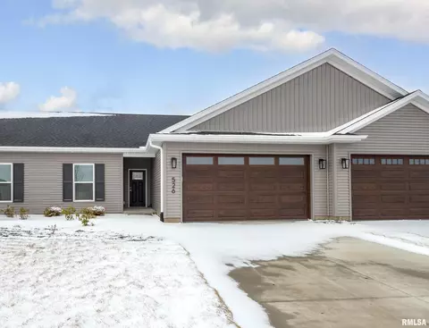 526 N 3rd Ave, Eldridge, IA 52748