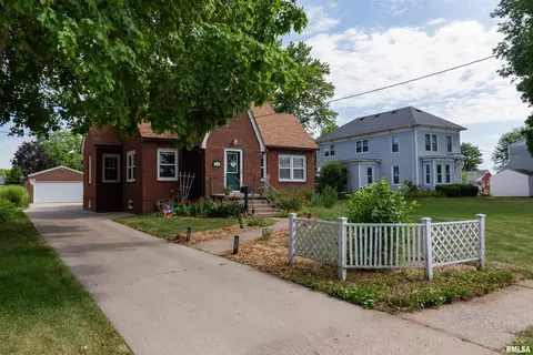 405 E Park St, Geneseo, IL 61254 photo 39