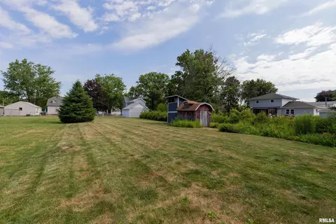 405 E Park St, Geneseo, IL 61254 photo 46
