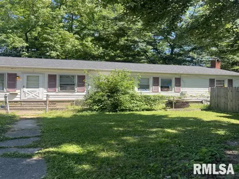 61 Orchard Dr, Herrin, IL 62948