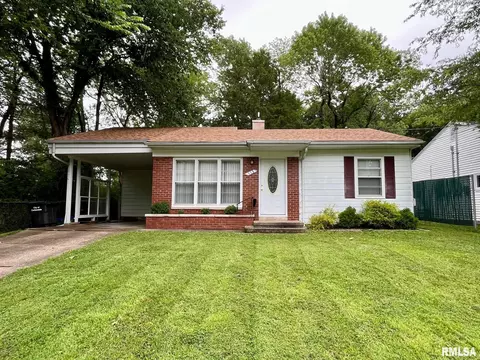 113 Brook Ln, Carbondale, IL 62901