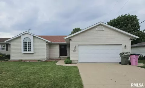 291 Briargate Dr, Colona, IL 61241