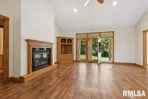 901 Valley View Dr, Fulton, IL 61252 photo 17