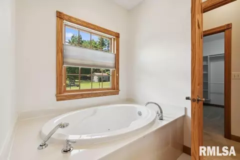 901 Valley View Dr, Fulton, IL 61252 photo 30