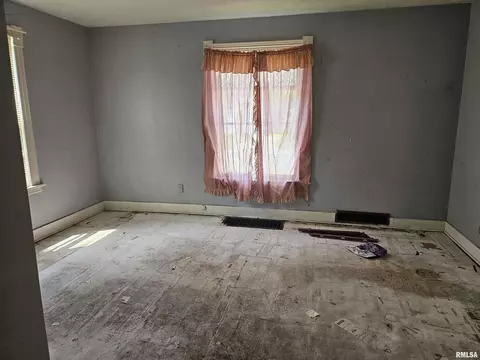 2440 4th Ave, Moline, IL 61265 photo 15