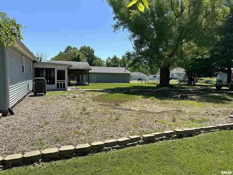 509 Berry St, Freeman Spur, IL 62841 photo 38
