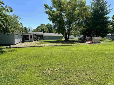509 Berry St, Freeman Spur, IL 62841 photo 40