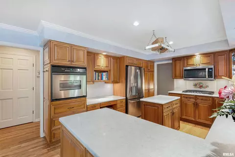 1400 30th St, Moline, IL 61265 photo 19