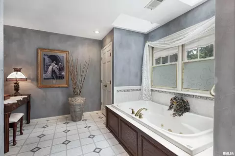 1400 30th St, Moline, IL 61265 photo 41