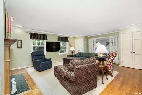 1400 30th St, Moline, IL 61265 photo 28