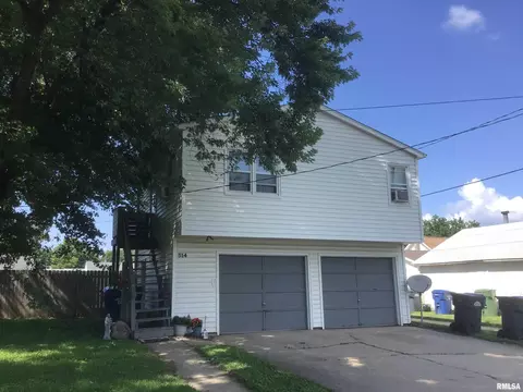 518 23rd Ave N, Clinton, IA 52732