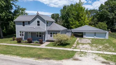 236 W 3rd Ave, Woodhull, IL 61490