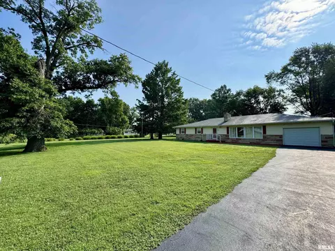 2916 N 12th St, Herrin, IL 62948 photo 3