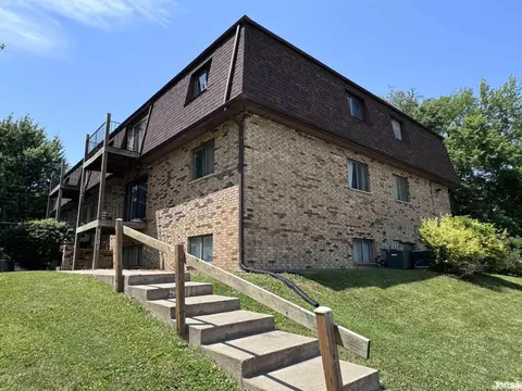 5101 25th Avenue Ct, Moline, IL 61265 photo 3