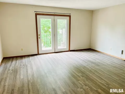 5101 25th Avenue Ct, Moline, IL 61265 photo 9